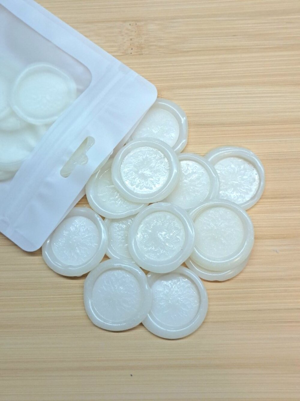 20 Handmade Soft White Daisy Wax Seal Stickers